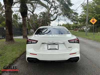 2023 Maserati Ghibli Modena - Photo 8 - Miami, FL 33165