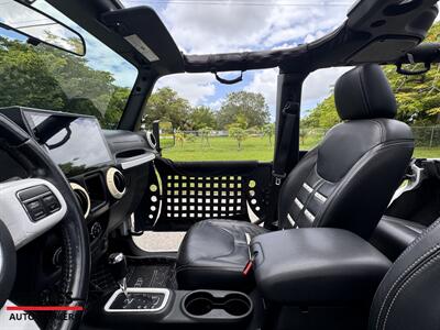 2017 Jeep Wrangler Unlimited Sport   - Photo 32 - Miami, FL 33165