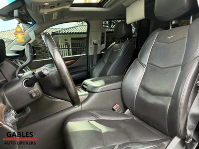 2019 Cadillac Escalade ESV Premium Luxury   - Photo 23 - Miami, FL 33165