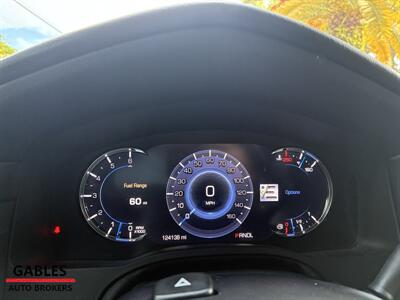 2019 Cadillac Escalade ESV Premium Luxury   - Photo 16 - Miami, FL 33165