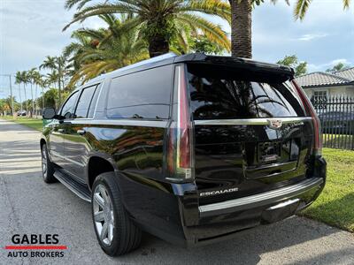 2019 Cadillac Escalade ESV Premium Luxury   - Photo 10 - Miami, FL 33165