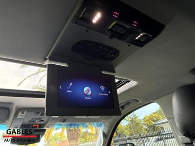 2019 Cadillac Escalade ESV Premium Luxury   - Photo 29 - Miami, FL 33165