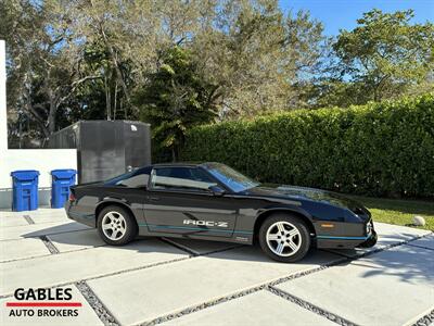 1989 Chevrolet Camaro IROC Z   - Photo 2 - Miami, FL 33165