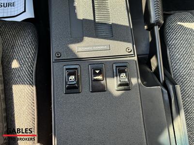 1989 Chevrolet Camaro IROC Z   - Photo 18 - Miami, FL 33165