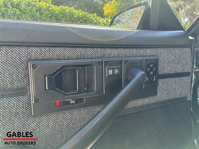 1989 Chevrolet Camaro IROC Z   - Photo 14 - Miami, FL 33165