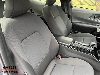 2024 Toyota Prius XLE   - Photo 14 - Miami, FL 33165