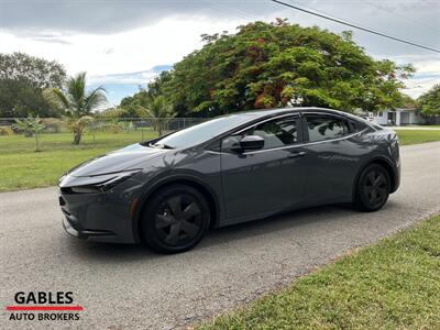 2024 Toyota Prius XLE   - Photo 9 - Miami, FL 33165