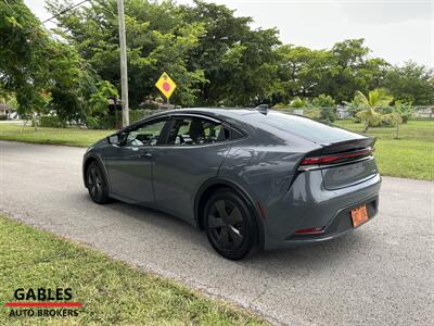 2024 Toyota Prius XLE   - Photo 7 - Miami, FL 33165
