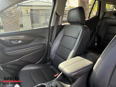 2023 GMC Terrain SLT   - Photo 19 - Miami, FL 33165