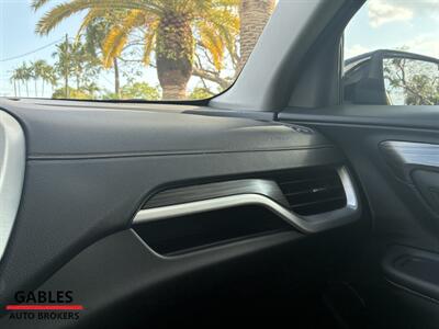 2023 GMC Terrain SLT   - Photo 15 - Miami, FL 33165