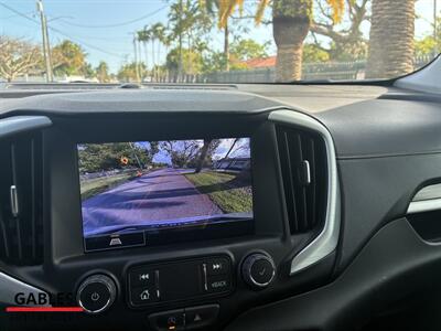 2023 GMC Terrain SLT   - Photo 14 - Miami, FL 33165