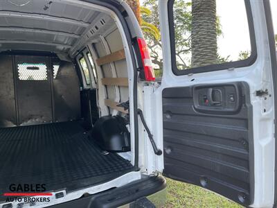 2021 GMC Savana 2500   - Photo 23 - Miami, FL 33165