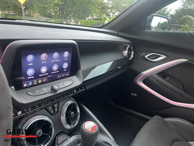 2022 Chevrolet Camaro SS   - Photo 14 - Miami, FL 33165