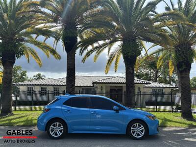 2021 Toyota Corolla Hatchback SE   - Photo 2 - Miami, FL 33165