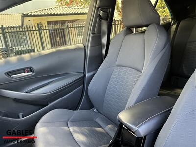 2021 Toyota Corolla Hatchback SE   - Photo 16 - Miami, FL 33165