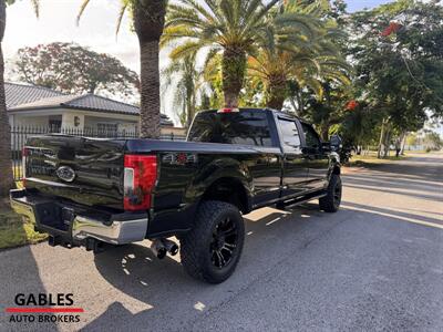 2018 Ford F-350 Super Duty XL   - Photo 13 - Miami, FL 33165