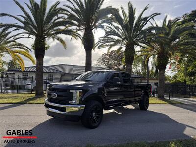 2018 Ford F-350 Super Duty XL   - Photo 2 - Miami, FL 33165