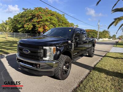 2018 Ford F-350 Super Duty XL   - Photo 11 - Miami, FL 33165
