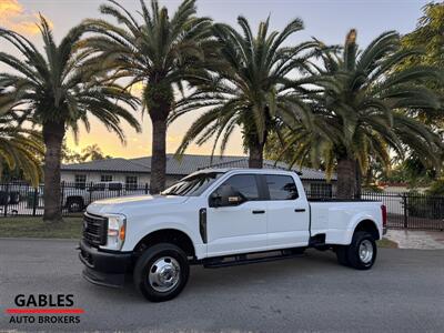 2023 Ford F-350 Super Duty XL   - Photo 2 - Miami, FL 33165