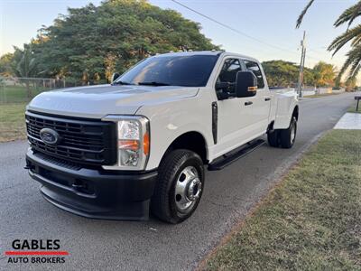 2023 Ford F-350 Super Duty XL   - Photo 9 - Miami, FL 33165
