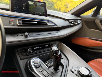 2019 BMW i8   - Photo 25 - Miami, FL 33165