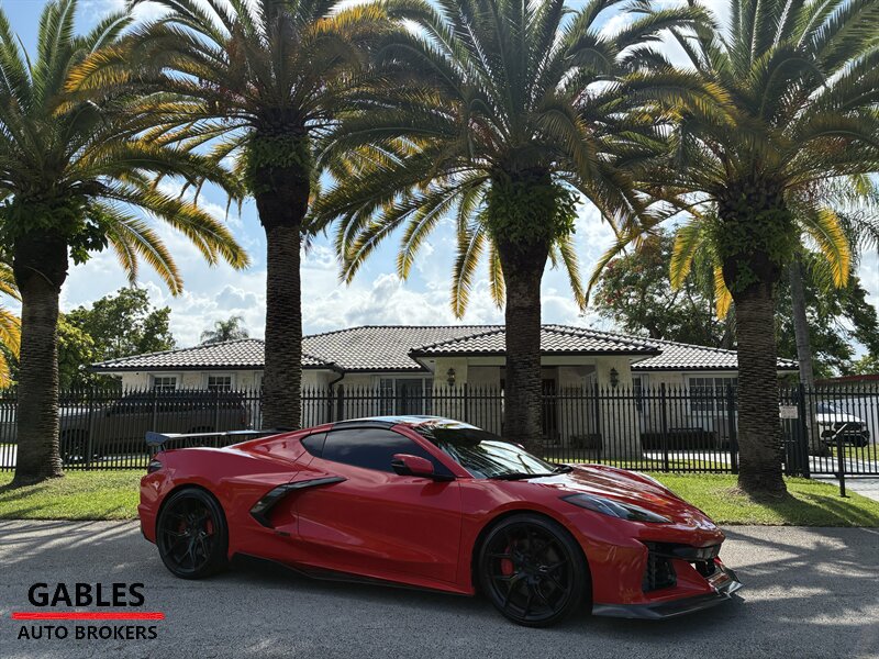 2020 Chevrolet Corvette Stingray   - Photo 1 - Miami, FL 33165