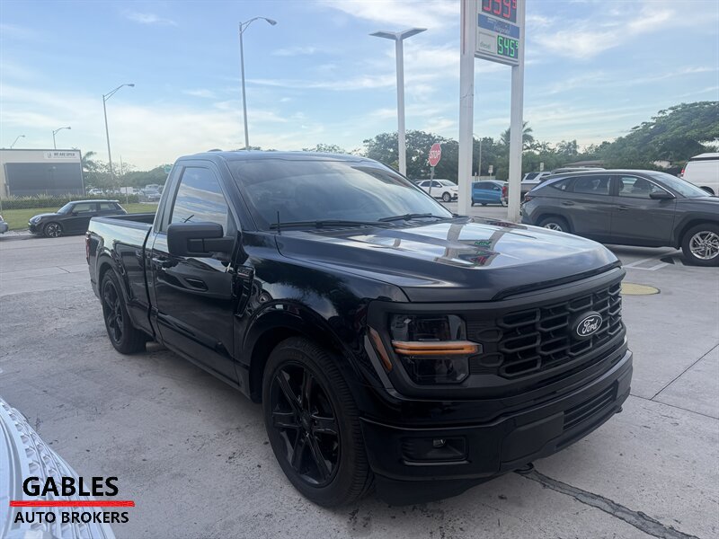 2025 Ford F-150 XL   - Photo 1 - Miami, FL 33165