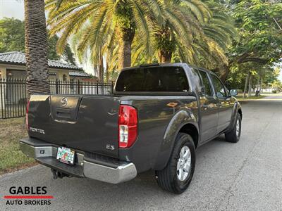 2010 Nissan Frontier SE V6   - Photo 4 - Miami, FL 33165