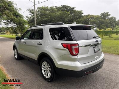 2016 Ford Explorer   - Photo 8 - Miami, FL 33165