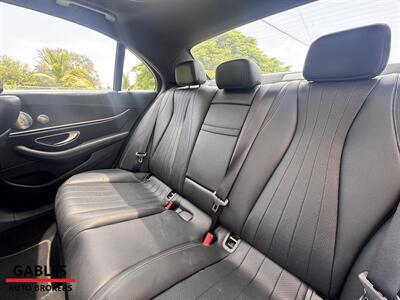 2019 Mercedes-Benz E 300   - Photo 18 - Miami, FL 33165