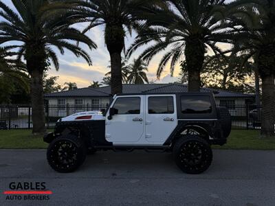 2015 Jeep Wrangler Unlimited Sahara   - Photo 7 - Miami, FL 33165