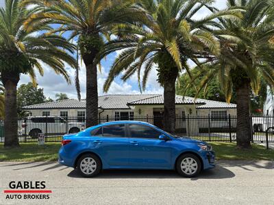 2023 Kia Rio S   - Photo 2 - Miami, FL 33165