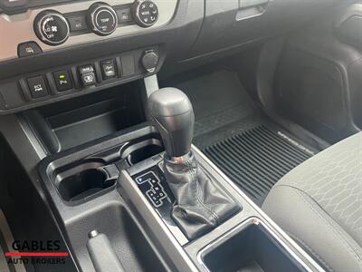 2018 Toyota Tacoma SR5 V6   - Photo 25 - Miami, FL 33165