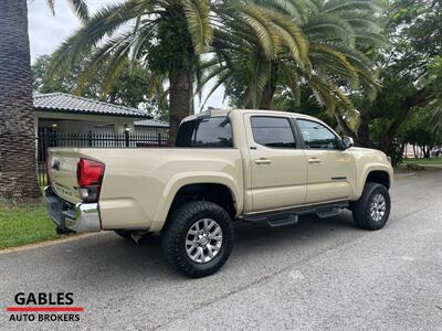 2018 Toyota Tacoma SR5 V6   - Photo 5 - Miami, FL 33165