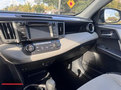 2017 Toyota RAV4 XLE   - Photo 24 - Miami, FL 33165
