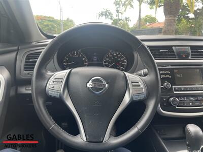 2017 Nissan Altima 2.5 SV   - Photo 13 - Miami, FL 33165