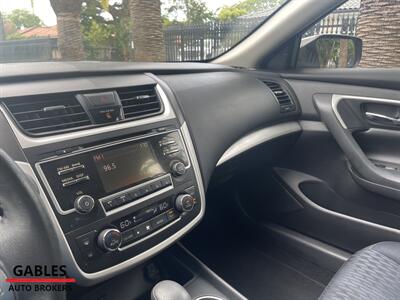 2017 Nissan Altima 2.5 SV   - Photo 15 - Miami, FL 33165