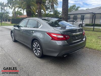2017 Nissan Altima 2.5 SV   - Photo 11 - Miami, FL 33165