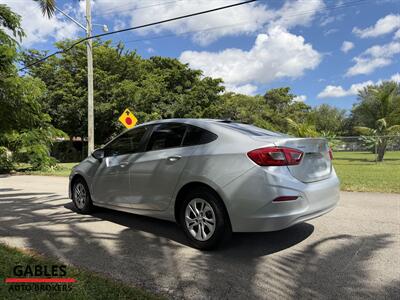 2019 Chevrolet Cruze LS   - Photo 9 - Miami, FL 33165