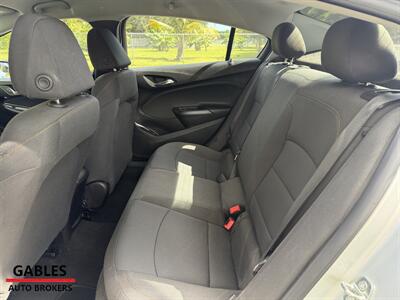 2019 Chevrolet Cruze LS   - Photo 16 - Miami, FL 33165