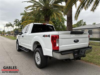 2018 Ford F-250 Super Duty XLT   - Photo 11 - Miami, FL 33165