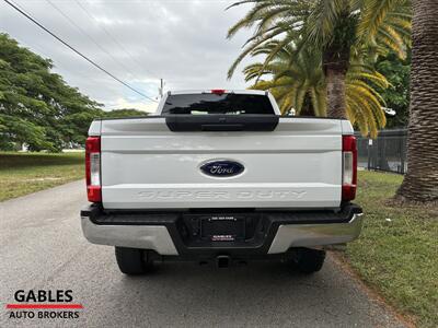 2018 Ford F-250 Super Duty XLT   - Photo 12 - Miami, FL 33165