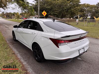 2022 Hyundai ELANTRA SEL   - Photo 8 - Miami, FL 33165