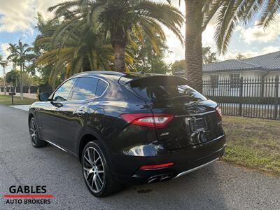 2018 Maserati Levante S GranLusso   - Photo 9 - Miami, FL 33165