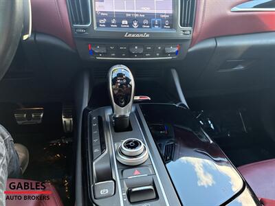 2018 Maserati Levante S GranLusso   - Photo 29 - Miami, FL 33165