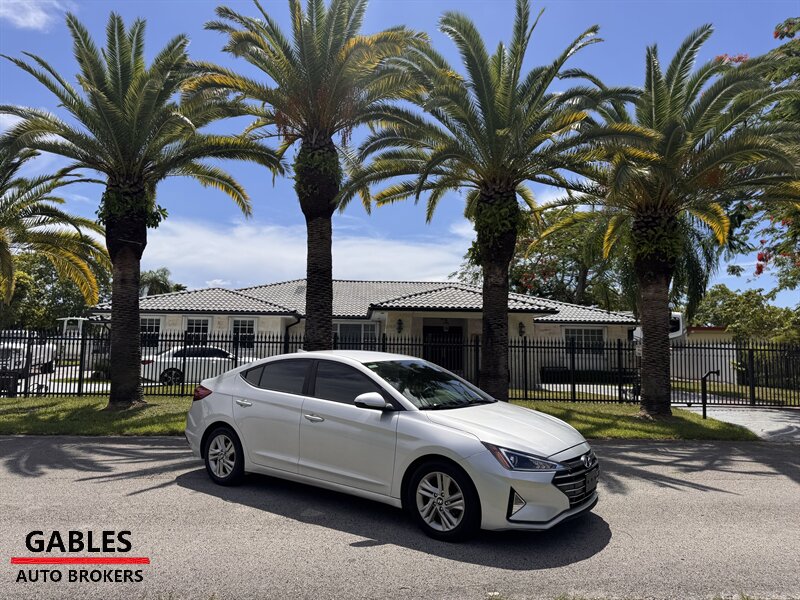 2019 Hyundai ELANTRA SEL  