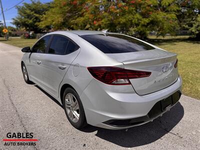 2019 Hyundai ELANTRA SEL   - Photo 12 - Miami, FL 33165