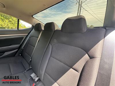 2019 Hyundai ELANTRA SEL   - Photo 29 - Miami, FL 33165