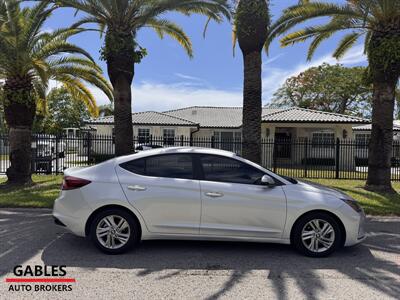 2019 Hyundai ELANTRA SEL   - Photo 6 - Miami, FL 33165