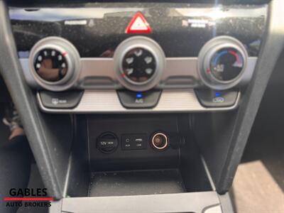 2019 Hyundai ELANTRA SEL   - Photo 30 - Miami, FL 33165